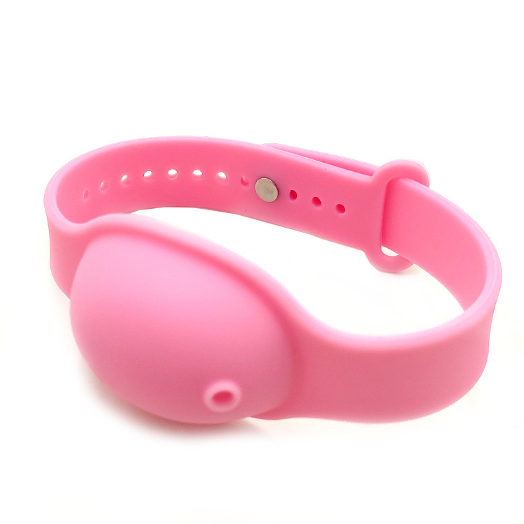 Wearable bracelet hand sanitizer silicone wristband bracelet gel hand sanitizer dispenser for hand washing